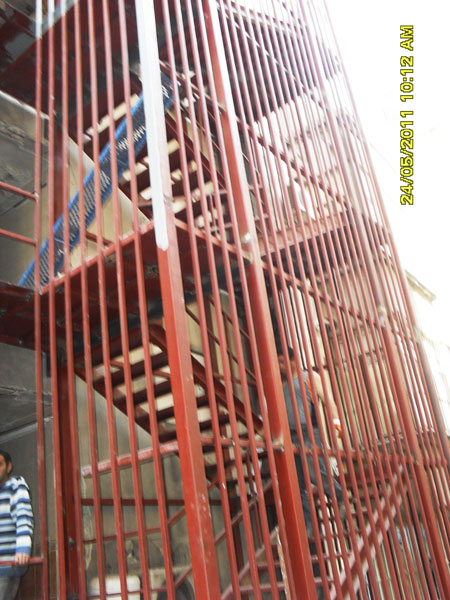 Ata�ehir Yang�n Merdiven �malat�