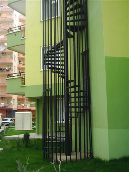 Ata�ehir Yang�n Merdiven �malat�