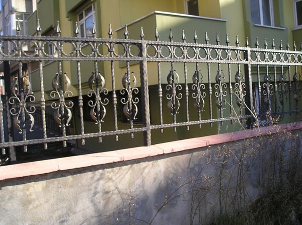 Duvar ve Bah�e Korkuluklar�, duvar �st� korkuluk, korkuluk imalat�