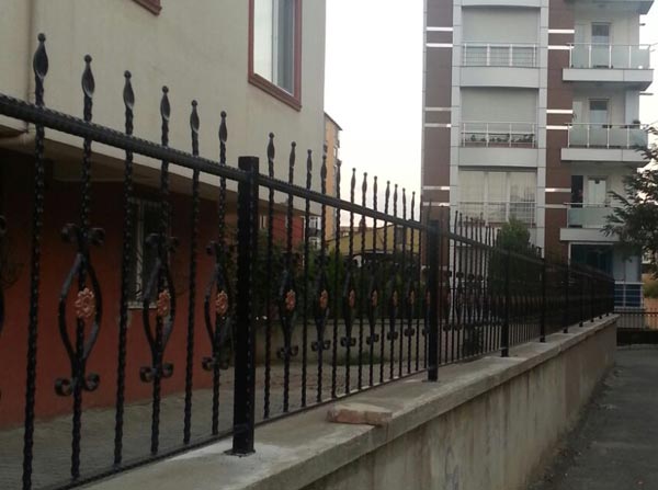 Duvar ve Bah�e Korkuluklar�, duvar �st� korkuluk, korkuluk imalat�