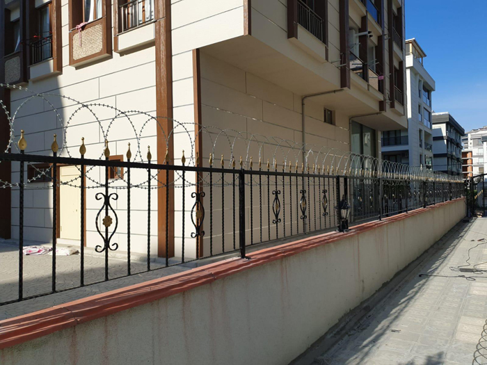 Duvar ve Bah�e Korkuluklar�, duvar �st� korkuluk, korkuluk imalat�