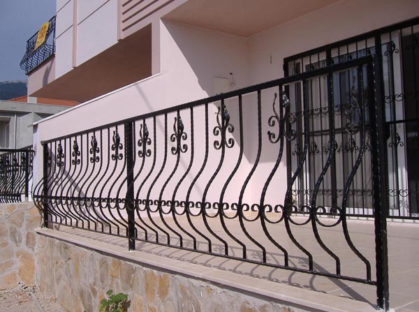 Duvar ve Bah�e Korkuluklar�, duvar �st� korkuluk, korkuluk imalat�