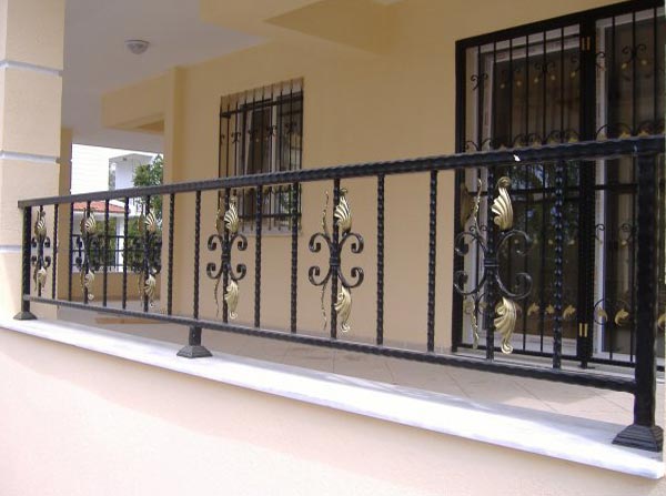 Duvar ve Bah�e Korkuluklar�, duvar �st� korkuluk, korkuluk imalat�