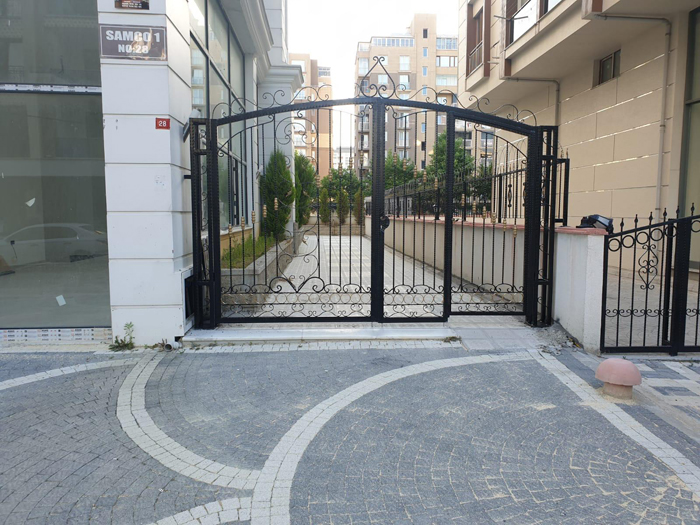 Ferforje Bah�e Giri� Kap�lar�