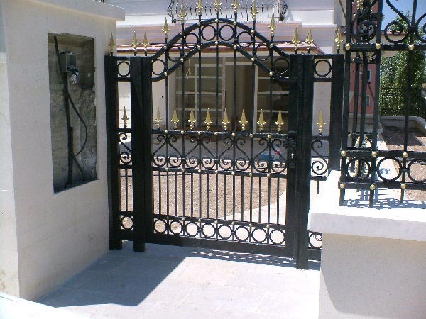 Ferforje Bah�e Giri� Kap�lar�