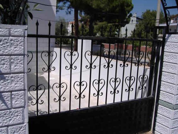 Ferforje Bah�e Giri� Kap�lar�