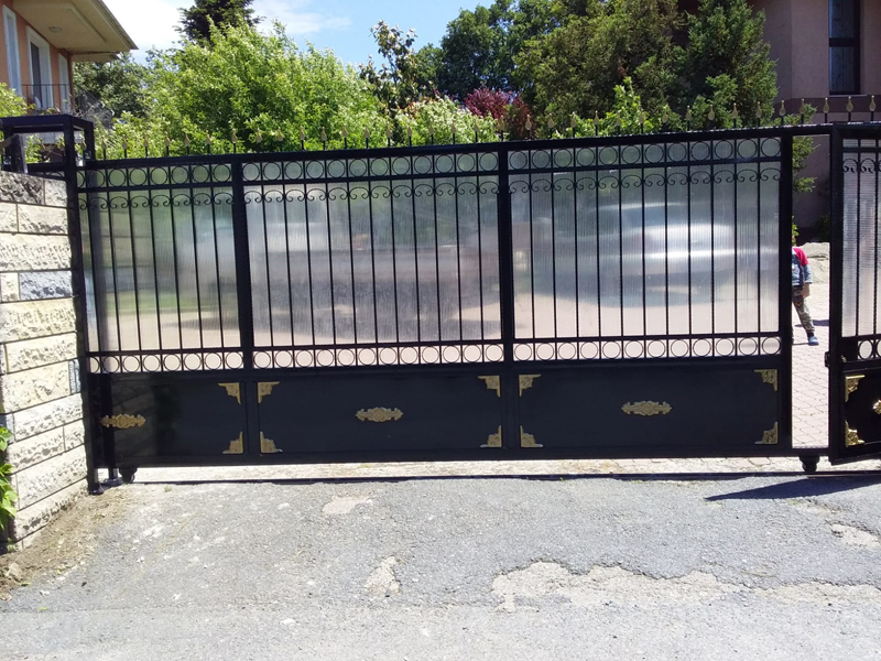 Ferforje Bah�e Giri� Kap�lar�