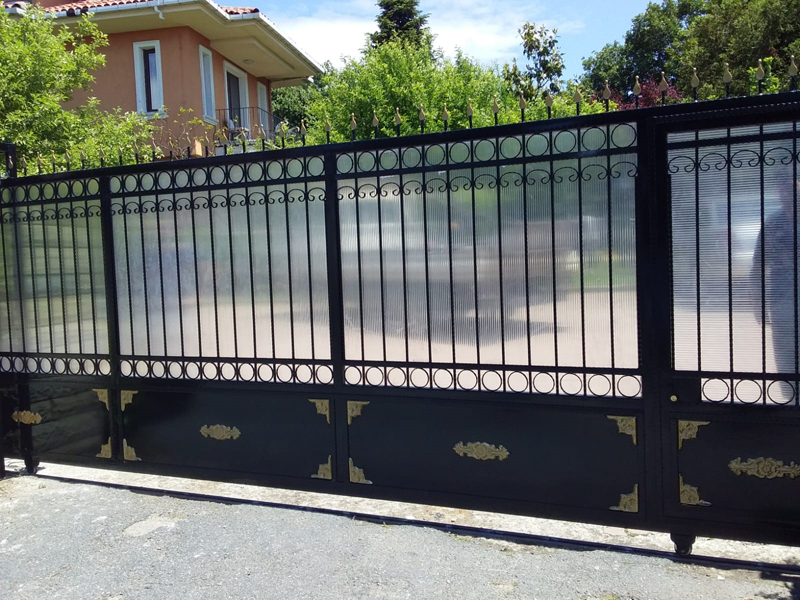 Ferforje Bah�e Giri� Kap�lar�