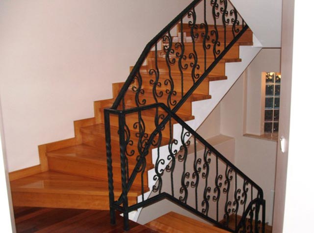 merdiven korkuluklar�, ferforje k�pe�teler