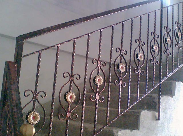 merdiven korkuluklar�, ferforje k�pe�teler