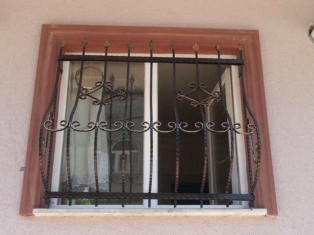 Pencere  Korkuluklar�, pencere cumbalar�, pencere korkuluk imalat�, Ata�ehir korkuluk imalat�